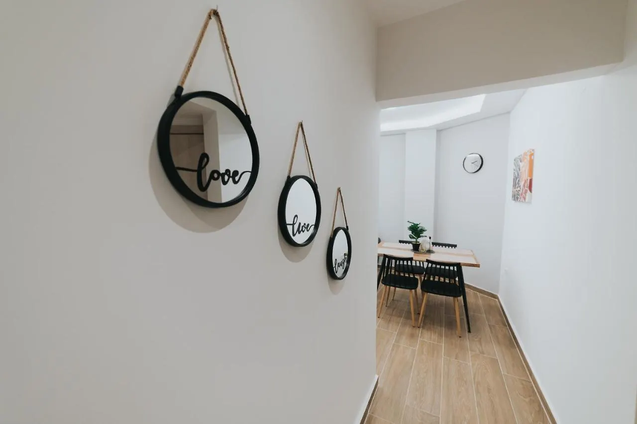 Comfy And Stylish Apartment Thessaloniki 0*,