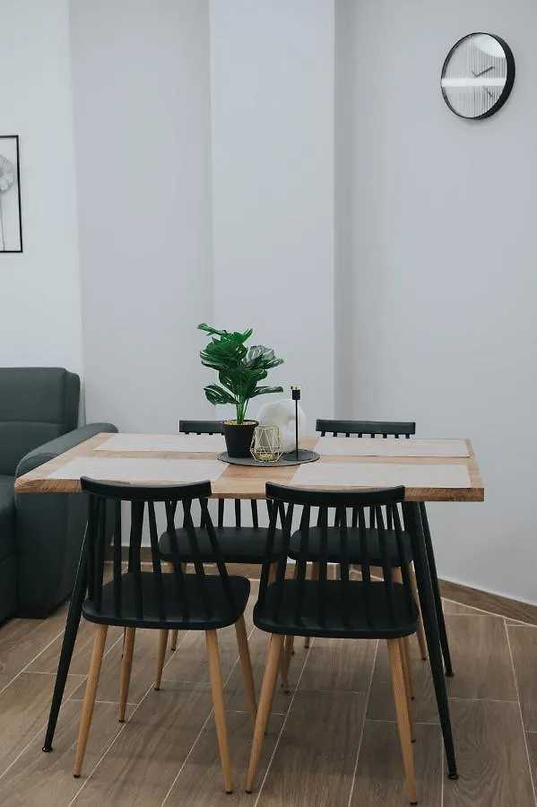 Comfy And Stylish Apartment Thessaloniki Greece