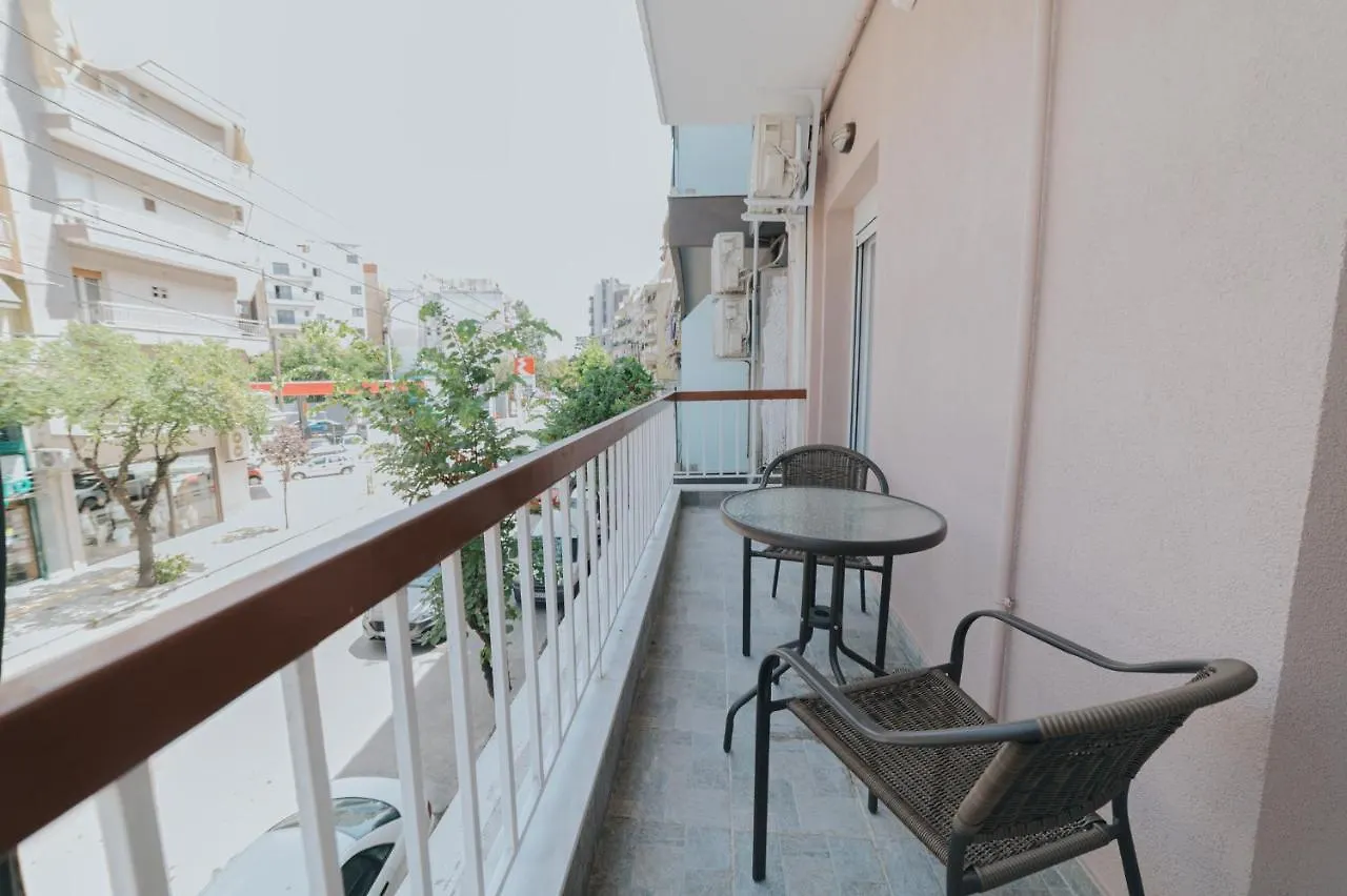 Comfy And Stylish Apartment Thessaloniki