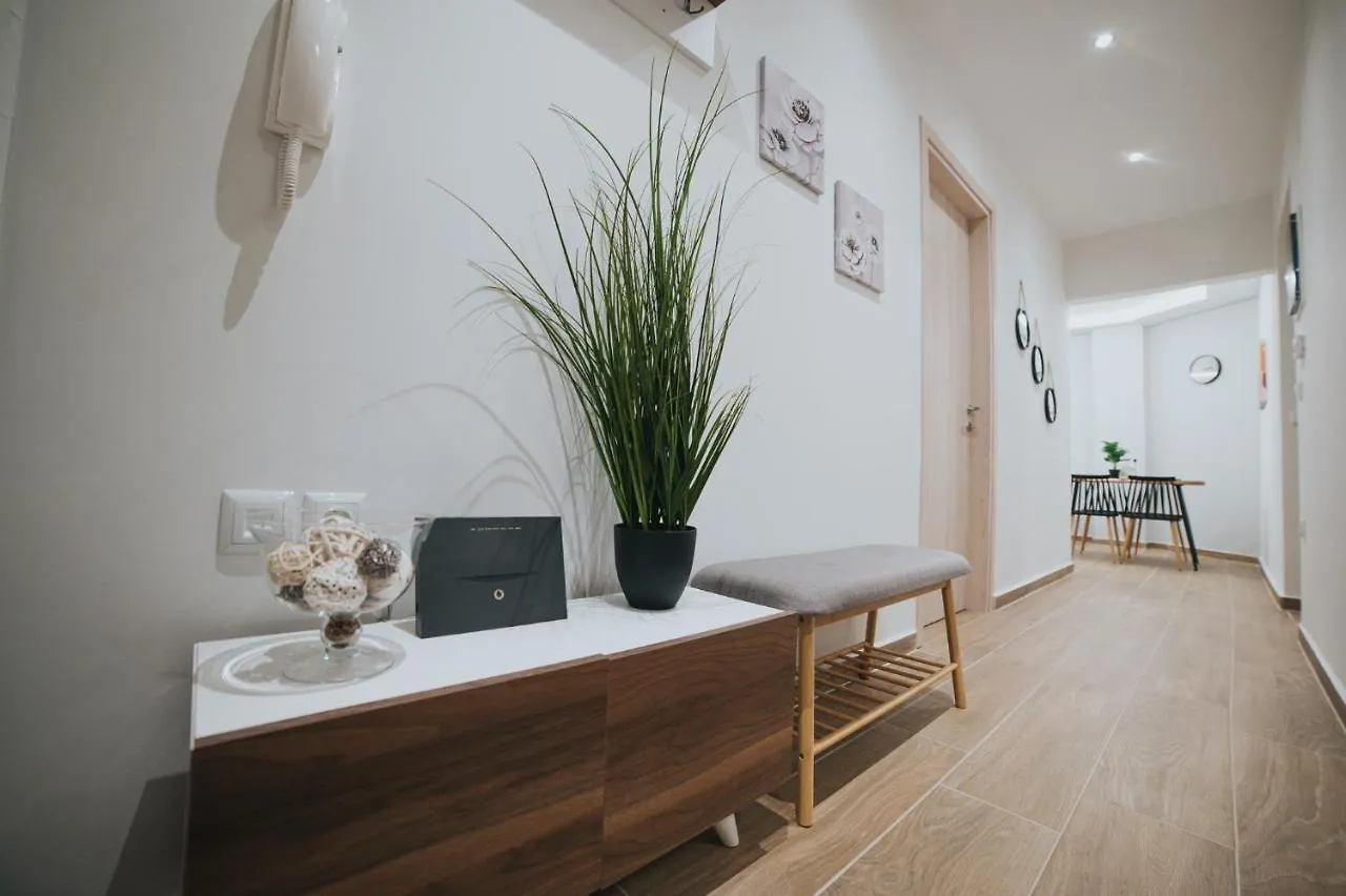 Comfy And Stylish Apartment Thessaloniki